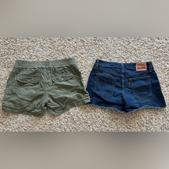 Casual Women's Shorts Size 8 - Picture 2 of 4